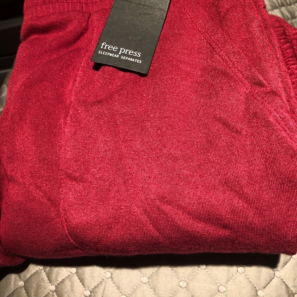 Sleepwear - Picture 3 of 4